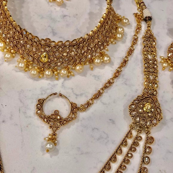 COMPLETE Gold Plated Kundan Bridal Set - Picture 4 of 8